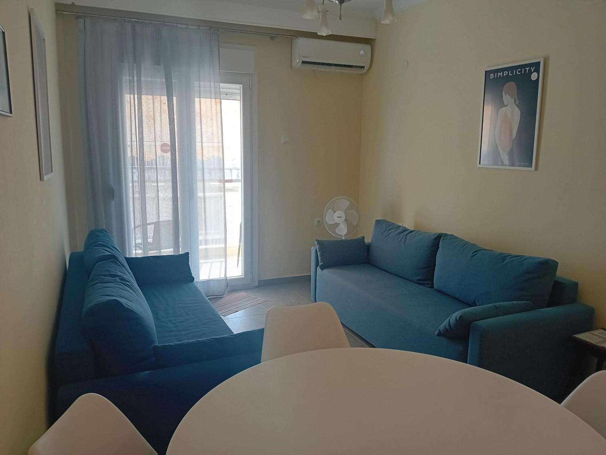 Sea Apartment Néa Péramos Екстериор снимка